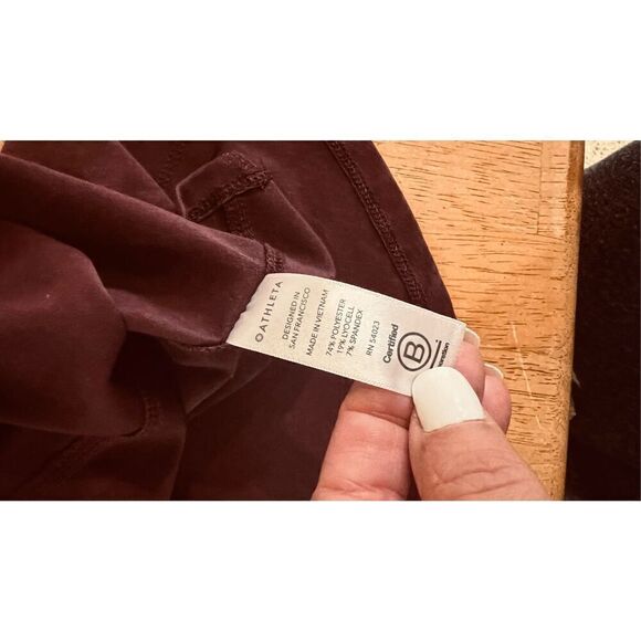 Athleta Burgundy Activewear top womens size S - Picture 10 of 10